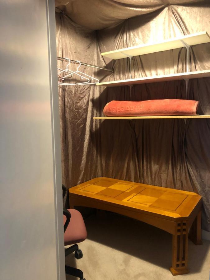 Hidden Valley Basement Suit H YYC Екстериор снимка